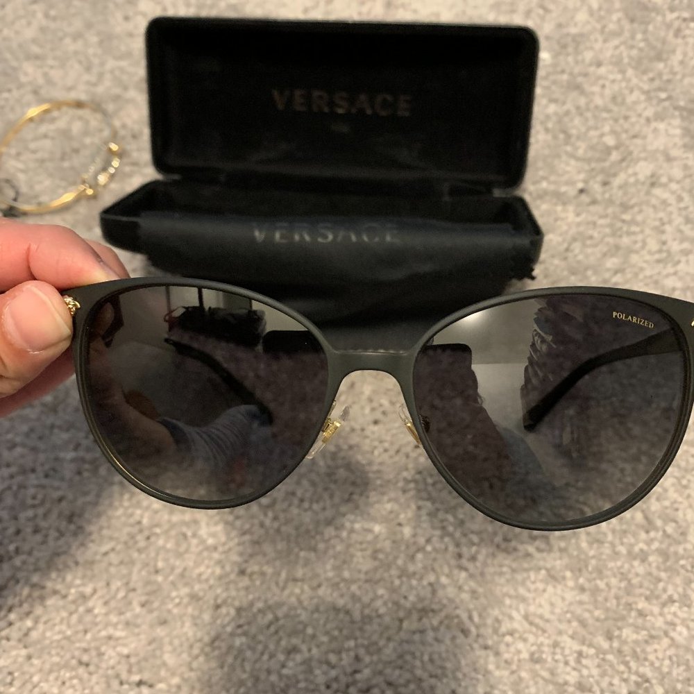 Brand New Versace sunglasses